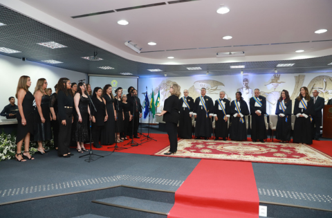 SÃO JOSÉ OPERÁRIO - Personalidades recebem medalha do Mérito Judiciário