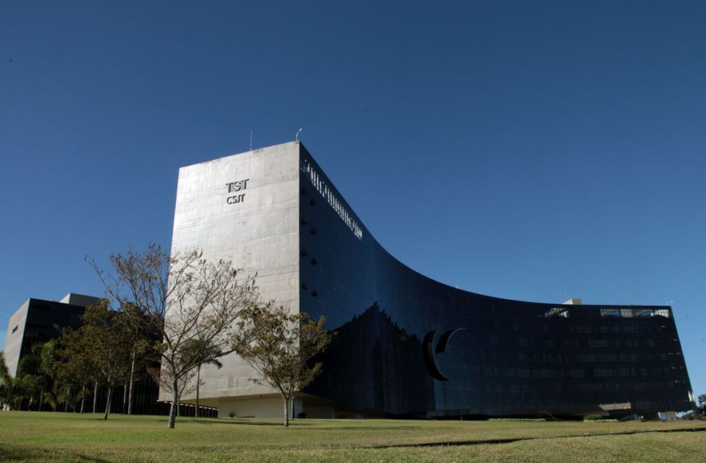 Fachada do Prédio do TST.