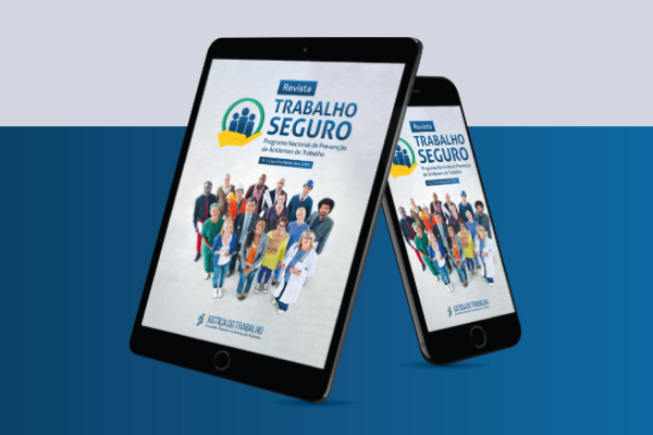 Mockup de um tablet e smartphone com a capa da revista na tela.